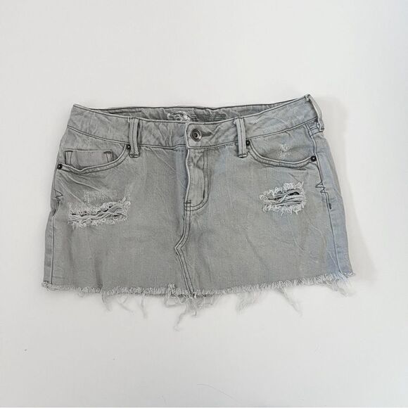 Bullhead Denim Mini Skirt Pac Sun Distressed  Size 5 - Picture 1 of 8